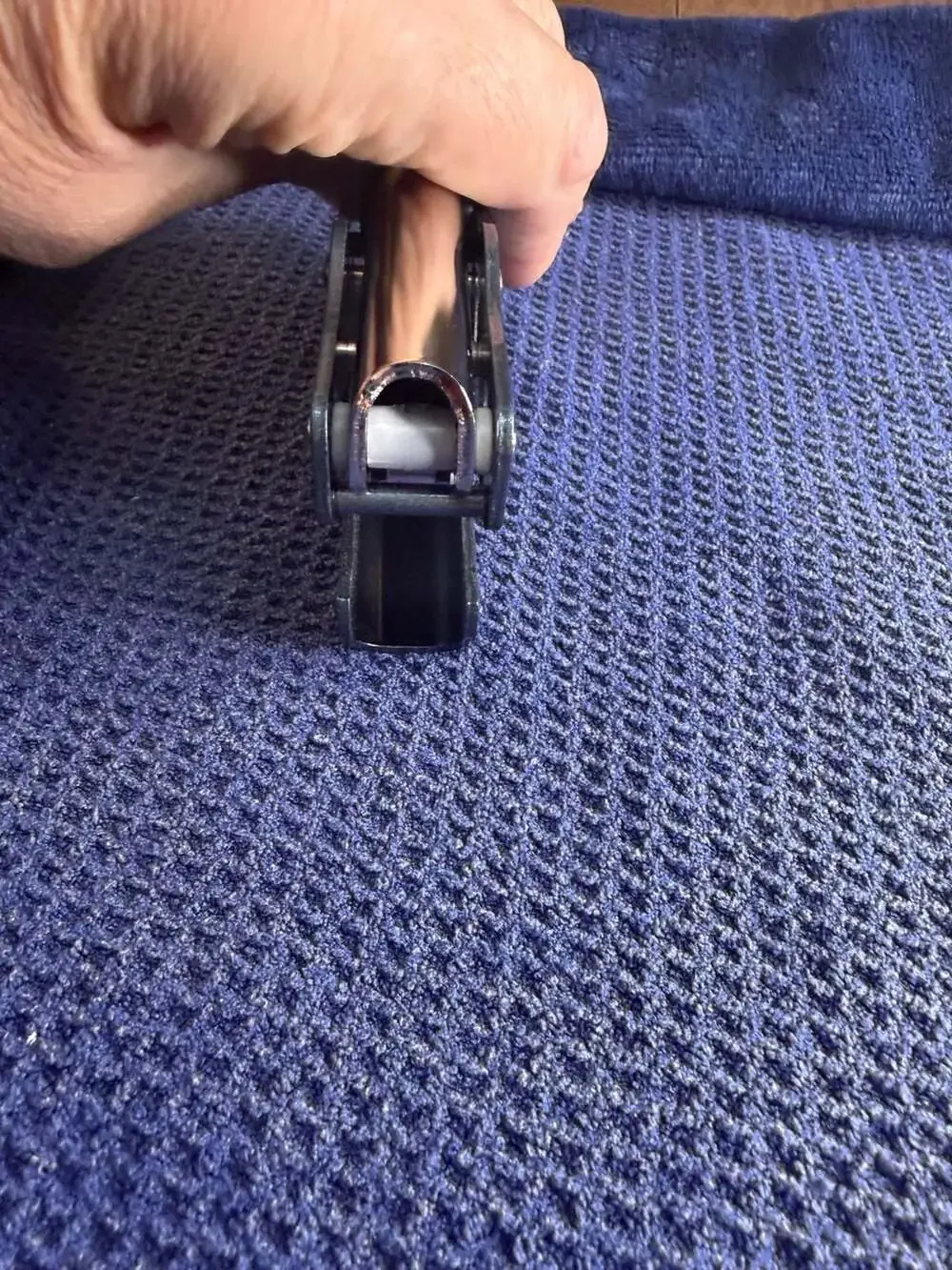 Shiny Model-EM Handheld Embosser Seal Press with Plastic Carrying Case